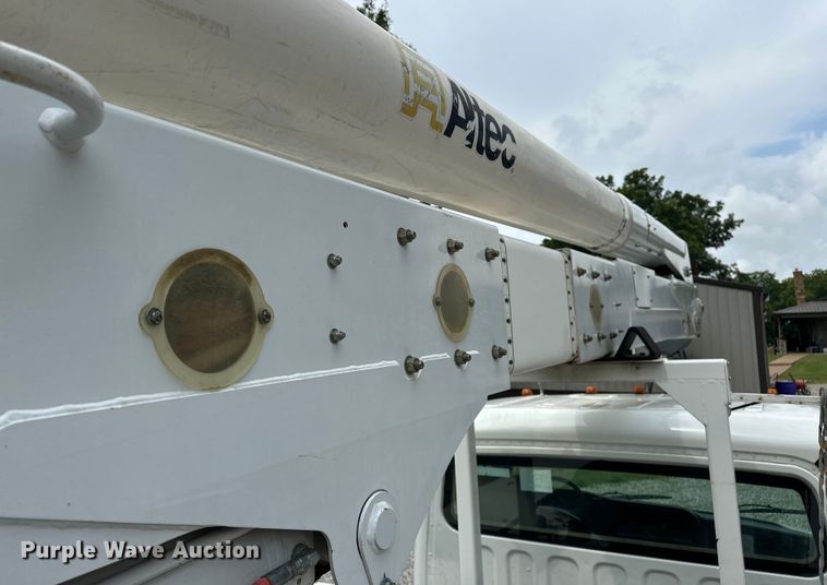 image for item EJ4450 2015 Freightliner  Business Class M2 bucket truck