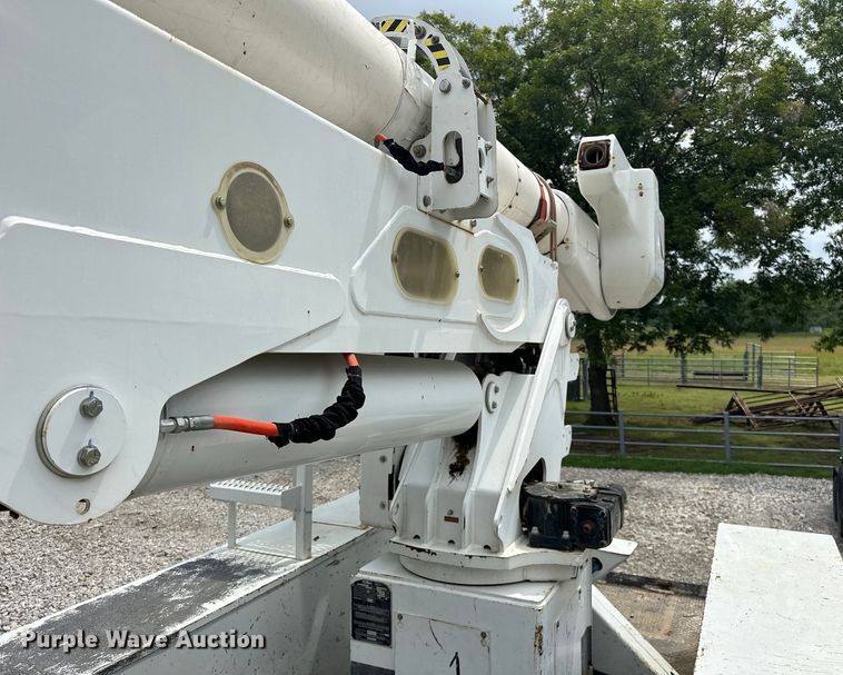 image for item EJ4450 2015 Freightliner  Business Class M2 bucket truck