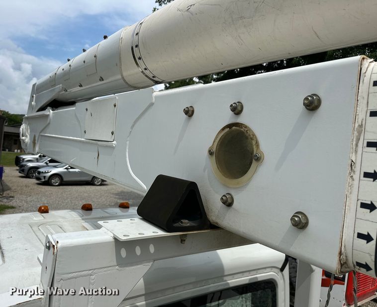 image for item EJ4450 2015 Freightliner  Business Class M2 bucket truck