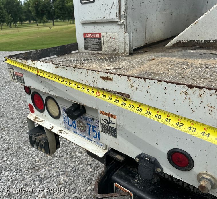 image for item EJ4450 2015 Freightliner  Business Class M2 bucket truck