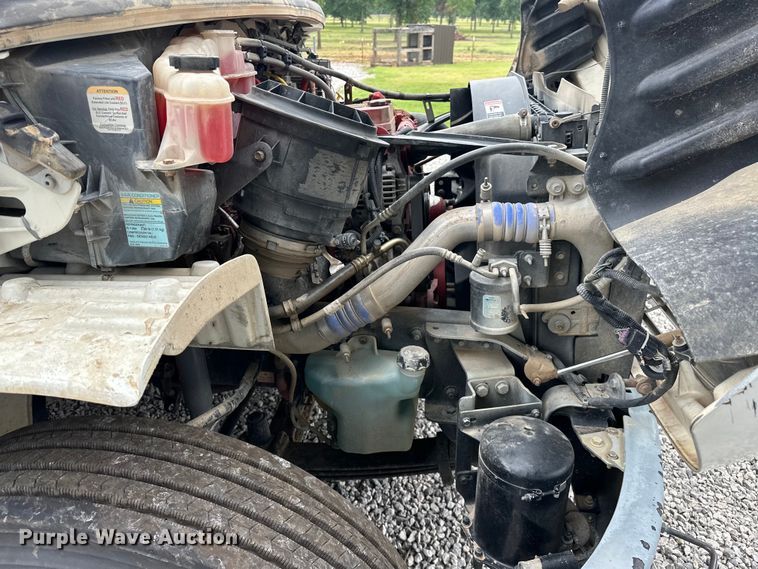 image for item EJ4450 2015 Freightliner  Business Class M2 bucket truck