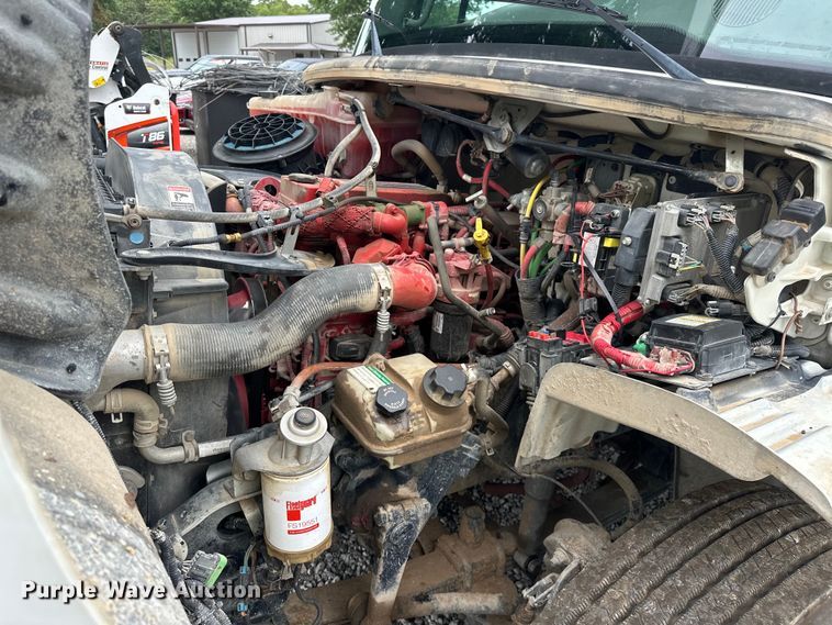 image for item EJ4450 2015 Freightliner  Business Class M2 bucket truck