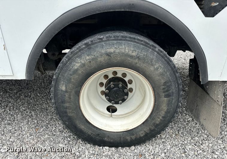 image for item EJ4450 2015 Freightliner  Business Class M2 bucket truck