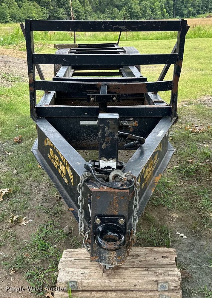 image for item EJ4451 2018 Road Boss pipe trailer