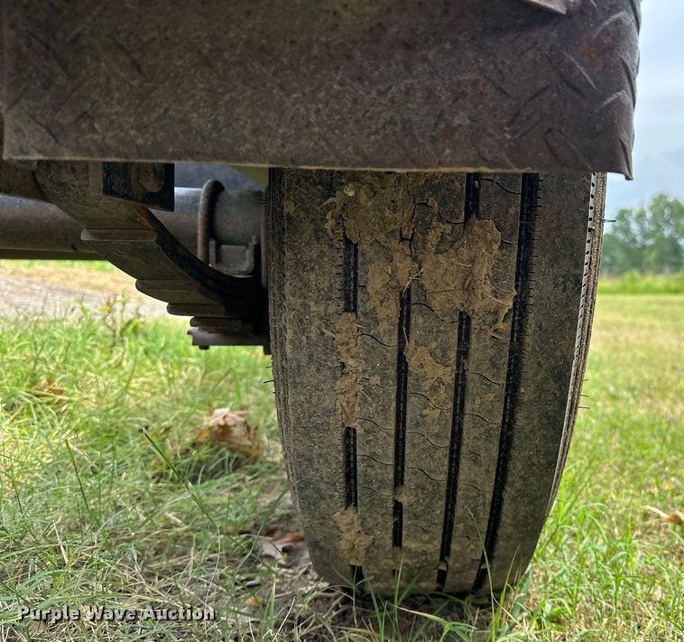 image for item EJ4451 2018 Road Boss pipe trailer