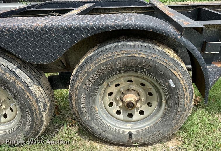 image for item EJ4451 2018 Road Boss pipe trailer