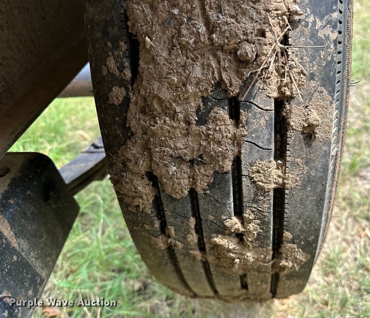 image for item EJ4451 2018 Road Boss pipe trailer