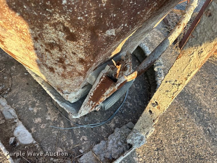 image for item EJ4456 Concrete equipment