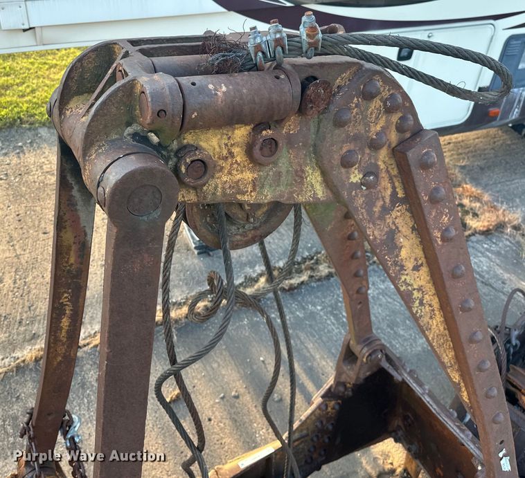 image for item EJ4457 Clamshell bucket 