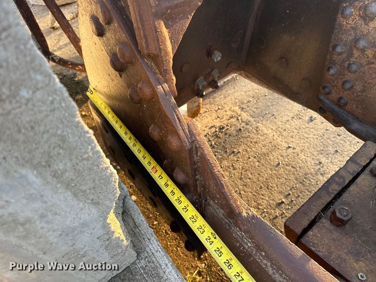 image for item EJ4457 Clamshell bucket 