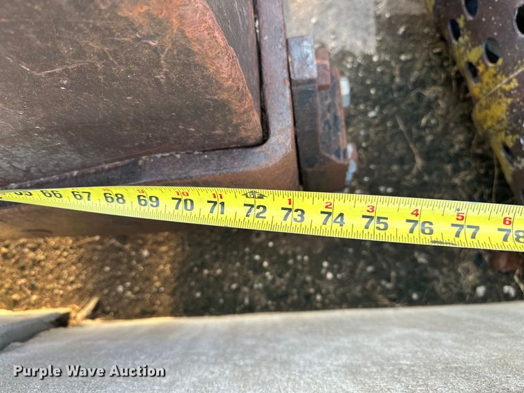 image for item EJ4457 Clamshell bucket 