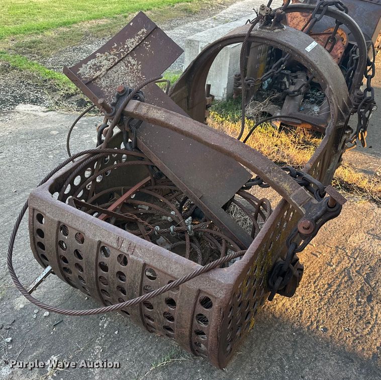 image for item EJ4459 Dragline bucket 