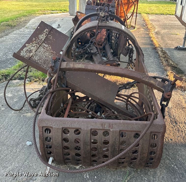 image for item EJ4459 Dragline bucket 