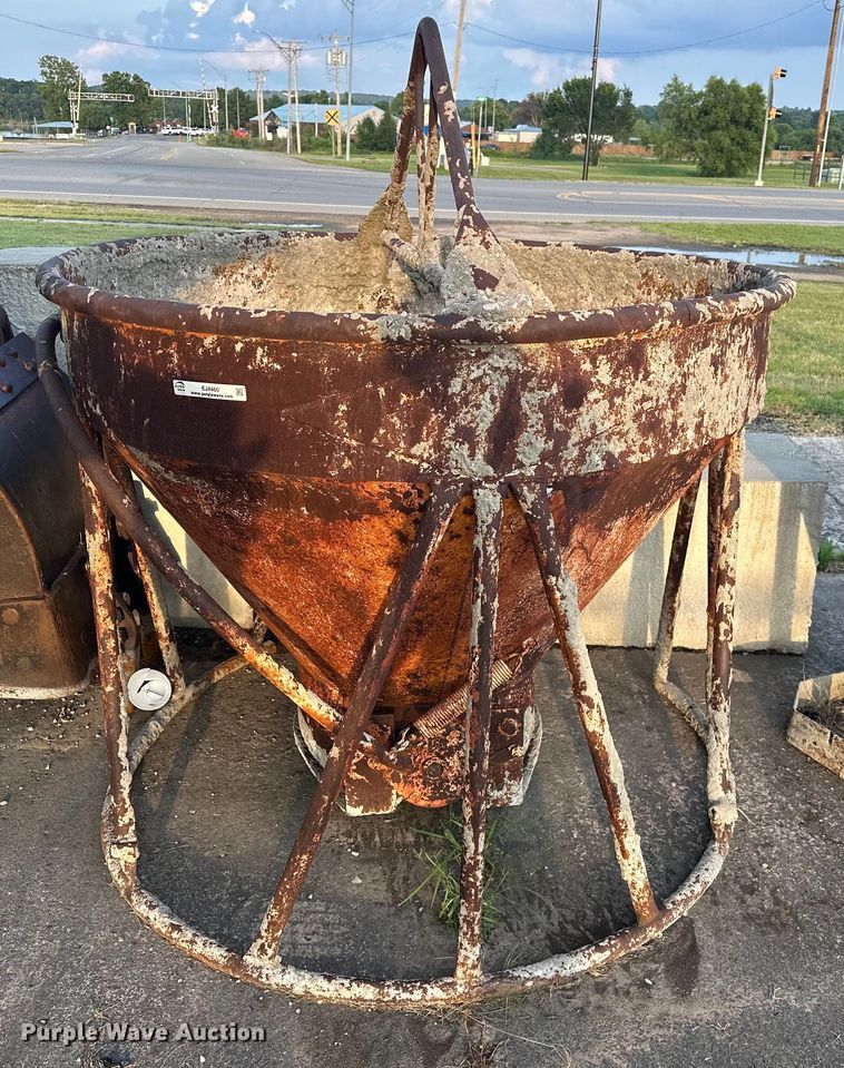 image for item EJ4460 Concrete bucket 