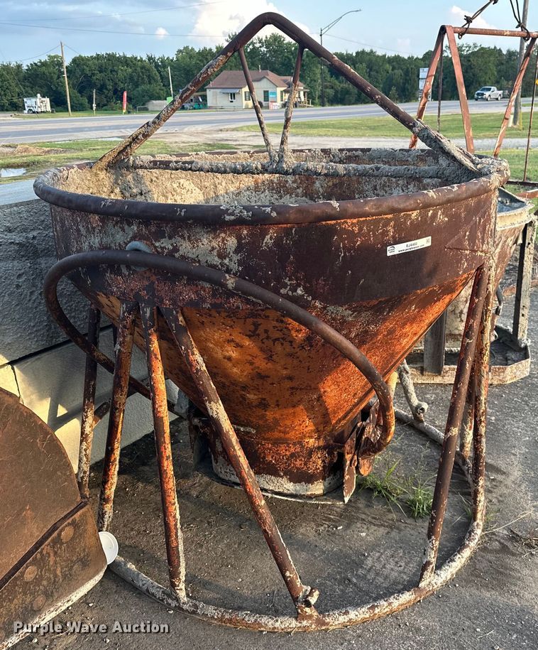 image for item EJ4460 Concrete bucket 