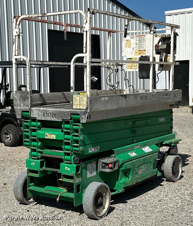 image for item EJ4467 2012 JLG 3246 ES scissor lift