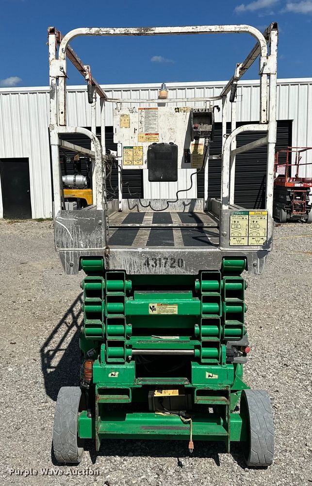 image for item EJ4467 2012 JLG 3246 ES scissor lift