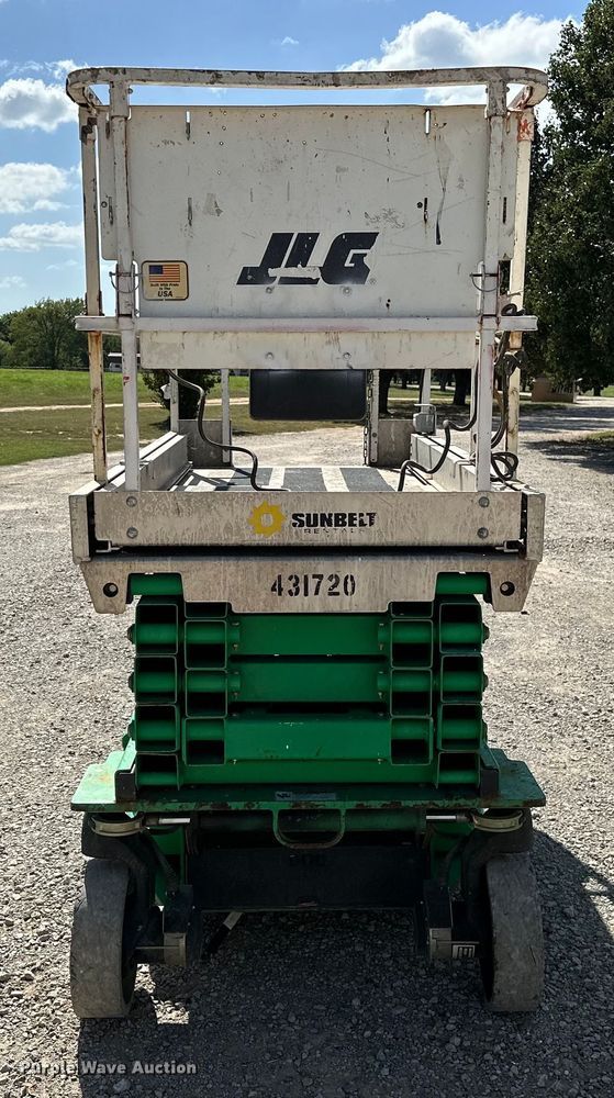 image for item EJ4467 2012 JLG 3246 ES scissor lift