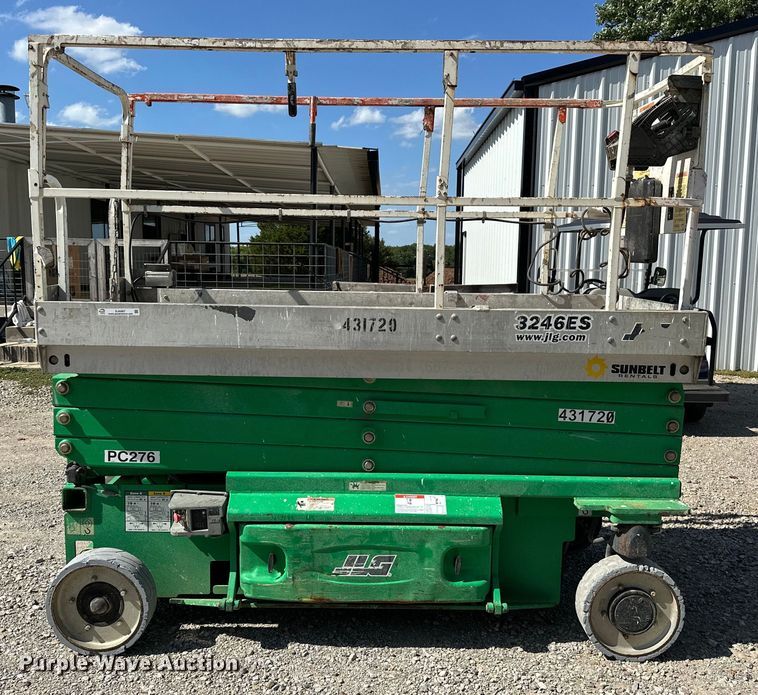 image for item EJ4467 2012 JLG 3246 ES scissor lift