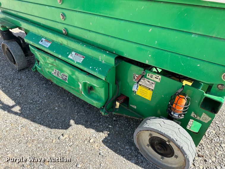 image for item EJ4467 2012 JLG 3246 ES scissor lift