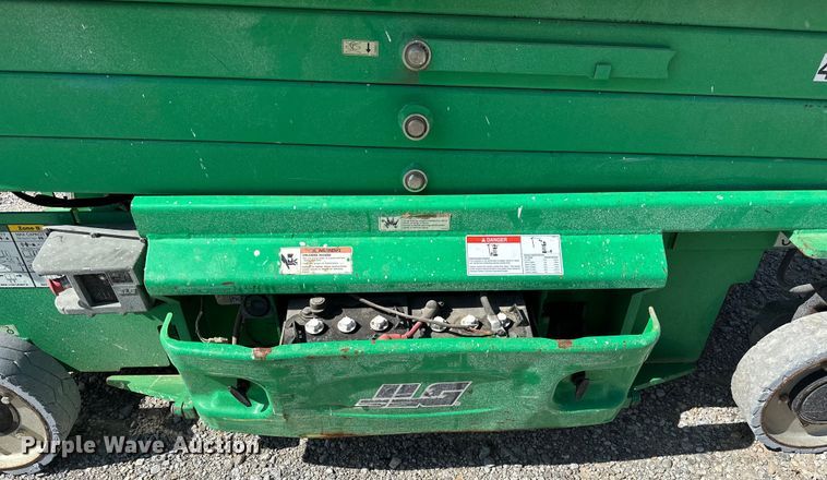 image for item EJ4467 2012 JLG 3246 ES scissor lift