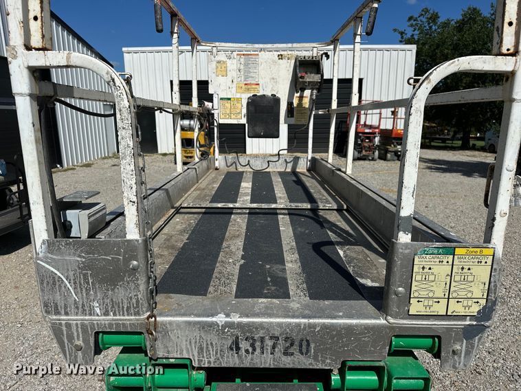 image for item EJ4467 2012 JLG 3246 ES scissor lift