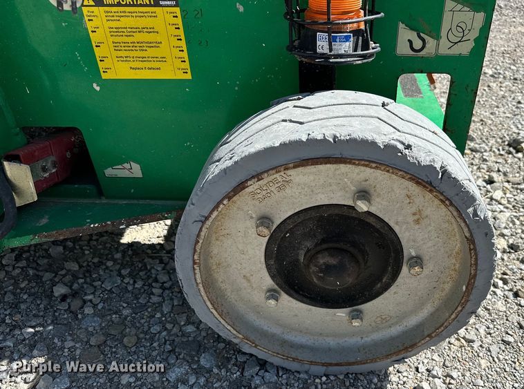 image for item EJ4467 2012 JLG 3246 ES scissor lift