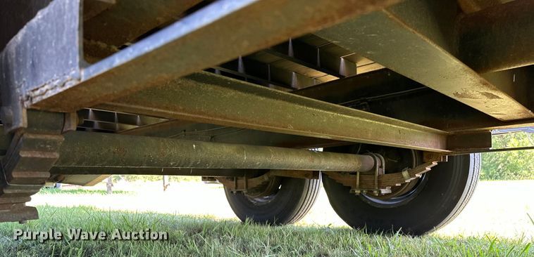 image for item EJ4468 2022 J&J Trailer Star Deck Over  equipment trailer