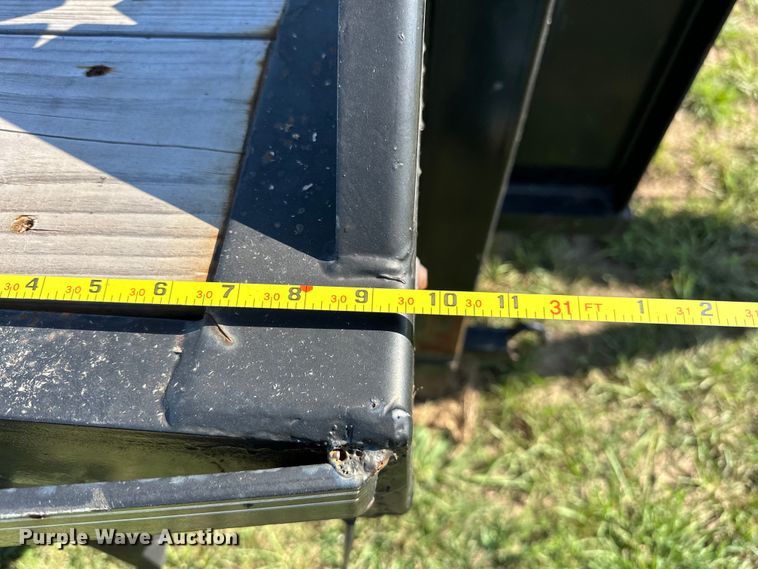 image for item EJ4468 2022 J&J Trailer Star Deck Over  equipment trailer