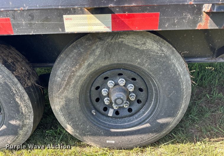 image for item EJ4468 2022 J&J Trailer Star Deck Over  equipment trailer