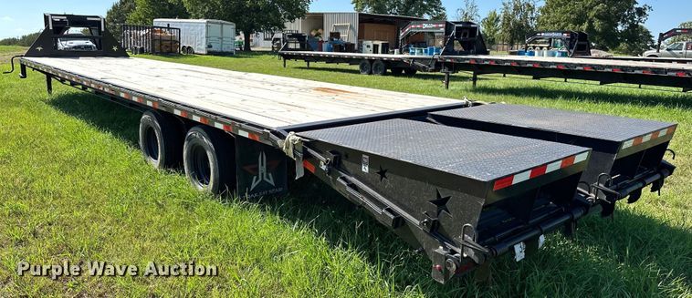 image for item EJ4470 2022 J&J Trailer Star Deck Over equipment trailer