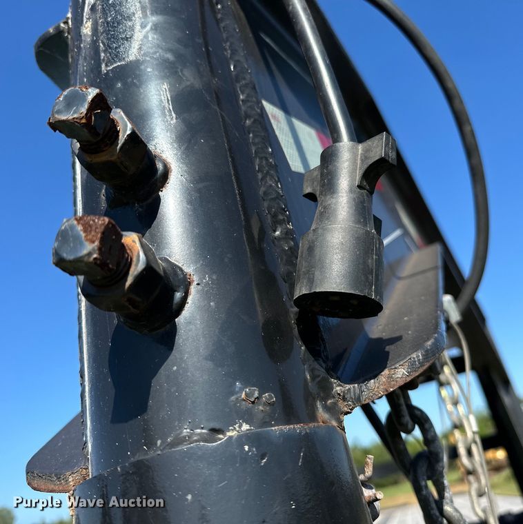 image for item EJ4470 2022 J&J Trailer Star Deck Over equipment trailer