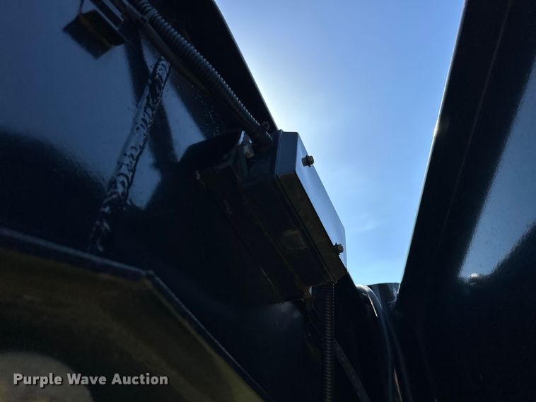 image for item EJ4470 2022 J&J Trailer Star Deck Over equipment trailer