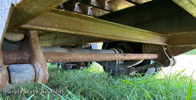 image for item EJ4470 2022 J&J Trailer Star Deck Over equipment trailer