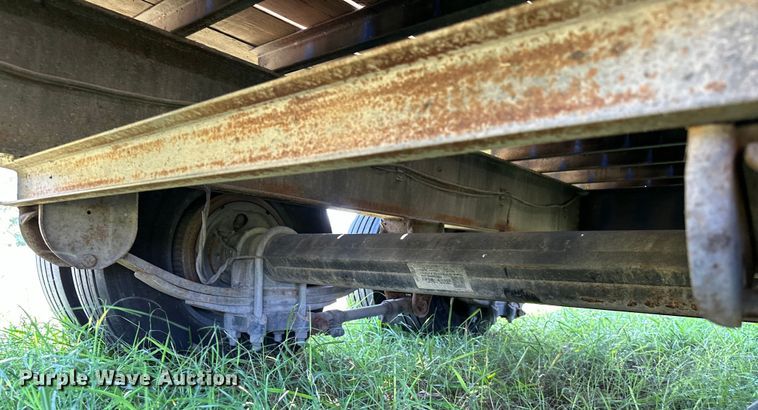 image for item EJ4470 2022 J&J Trailer Star Deck Over equipment trailer