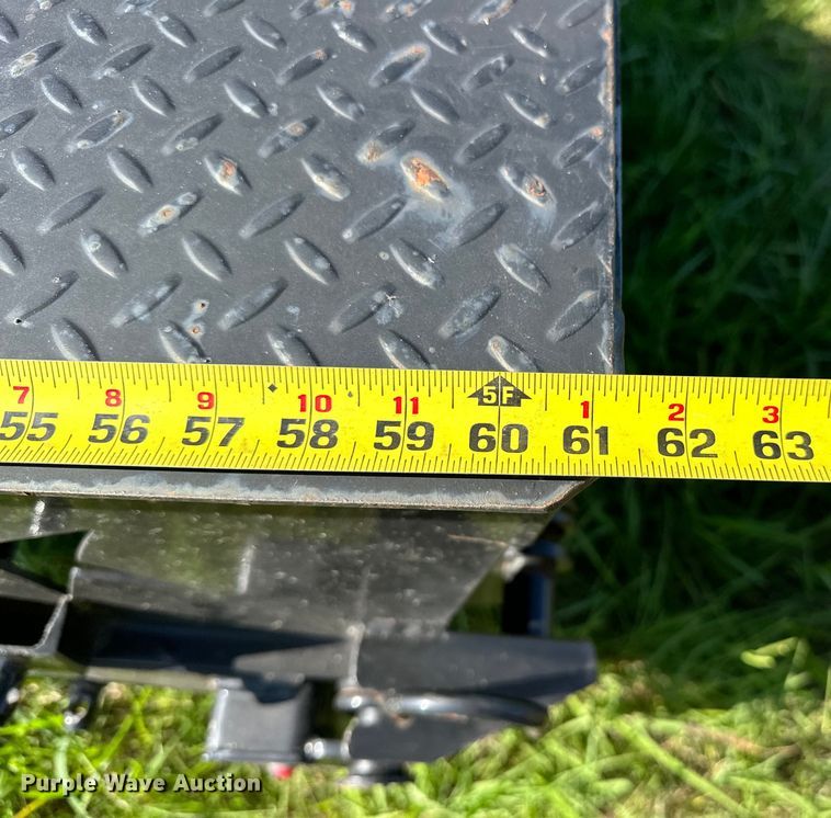 image for item EJ4470 2022 J&J Trailer Star Deck Over equipment trailer