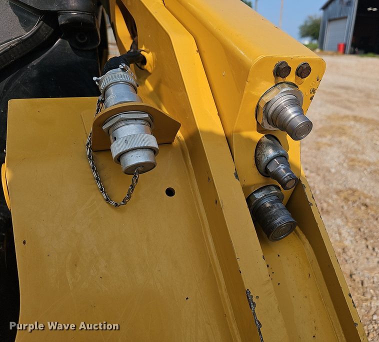 image for item EJ5765 2019 Caterpillar  289D tracked skid steer loader