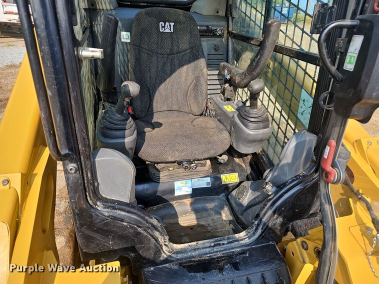 image for item EJ5765 2019 Caterpillar  289D tracked skid steer loader