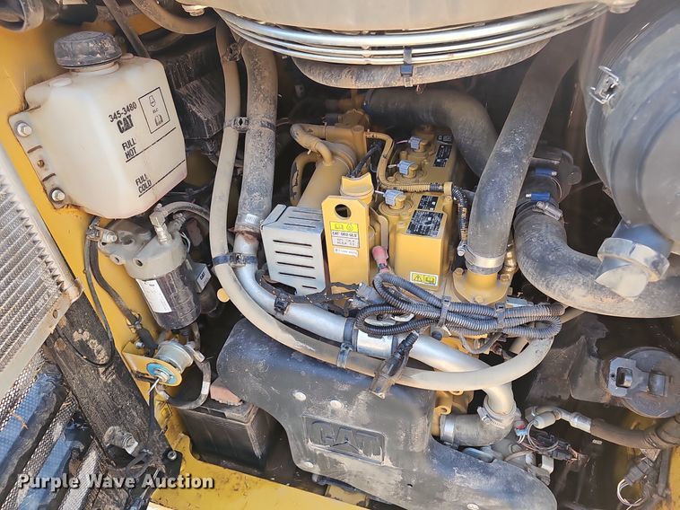 image for item EJ5765 2019 Caterpillar  289D tracked skid steer loader