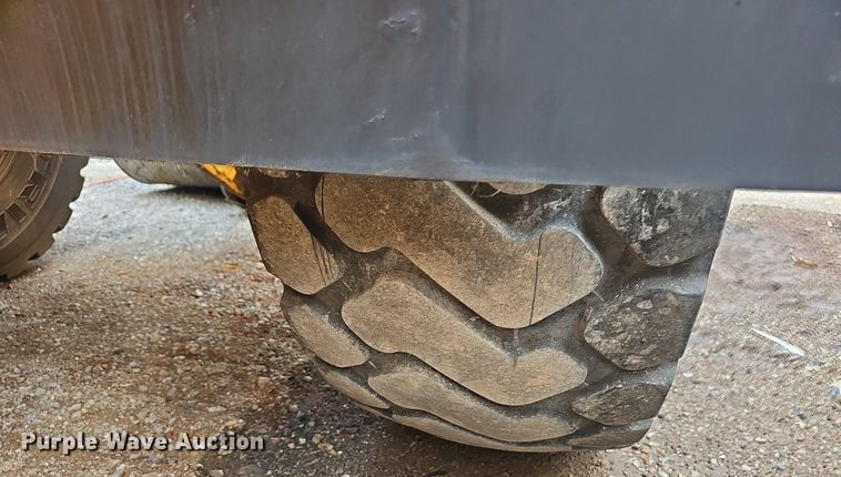 image for item EJ5767 Hyundai HL940 wheel loader