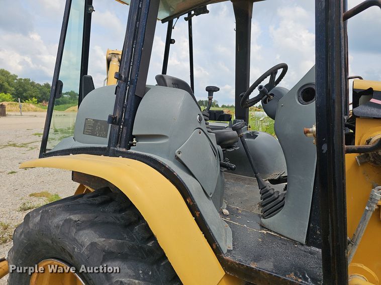 image for item EJ5789 2004 Caterpillar 416D backhoe