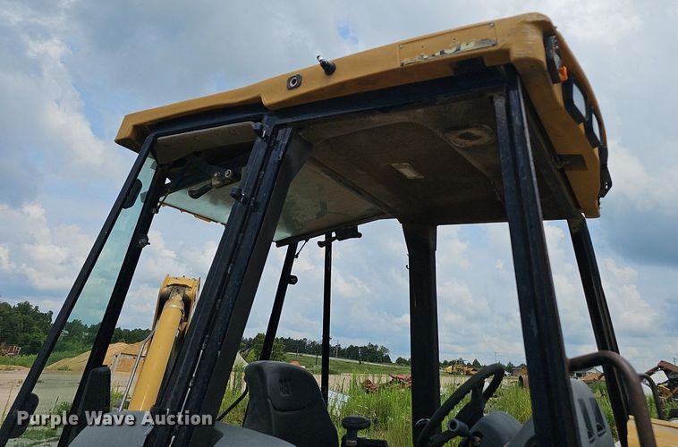 image for item EJ5789 2004 Caterpillar 416D backhoe