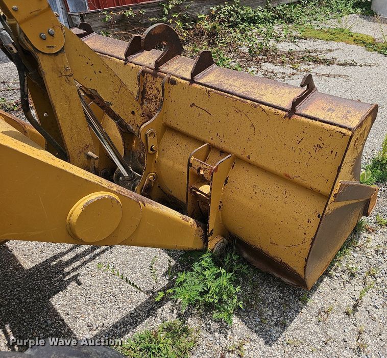 image for item EJ5789 2004 Caterpillar 416D backhoe