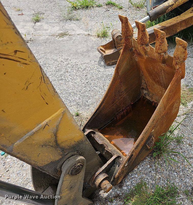 image for item EJ5789 2004 Caterpillar 416D backhoe