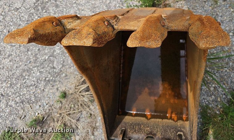 image for item EJ5789 2004 Caterpillar 416D backhoe