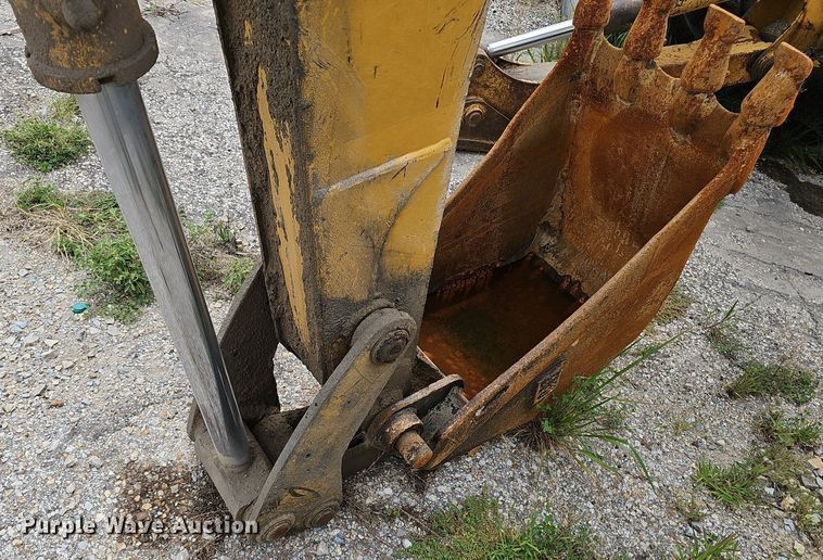 image for item EJ5789 2004 Caterpillar 416D backhoe