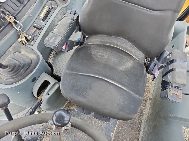 image for item EJ5789 2004 Caterpillar 416D backhoe