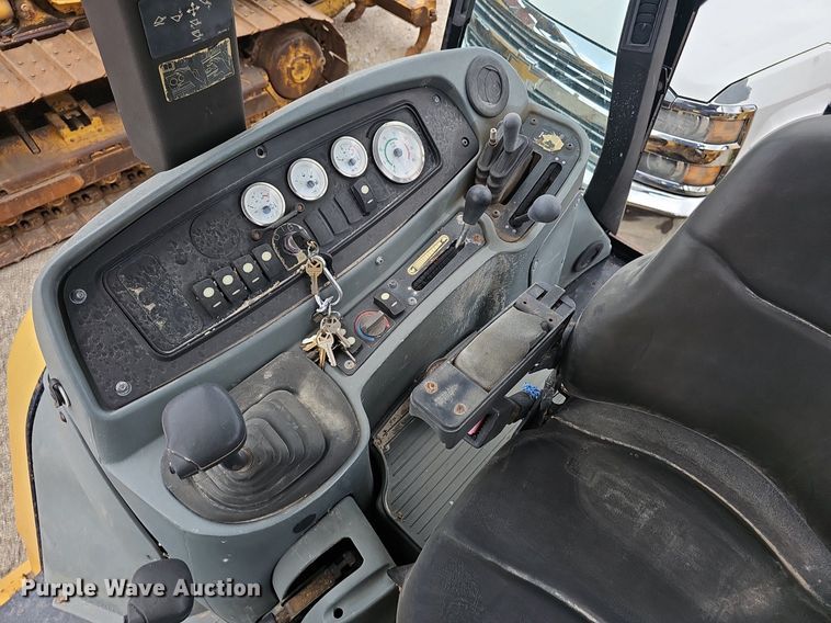 image for item EJ5789 2004 Caterpillar 416D backhoe