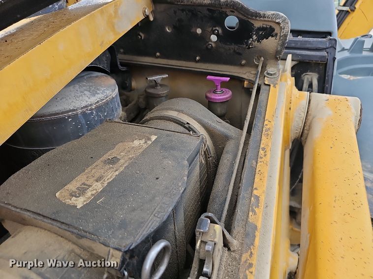 image for item EJ5789 2004 Caterpillar 416D backhoe