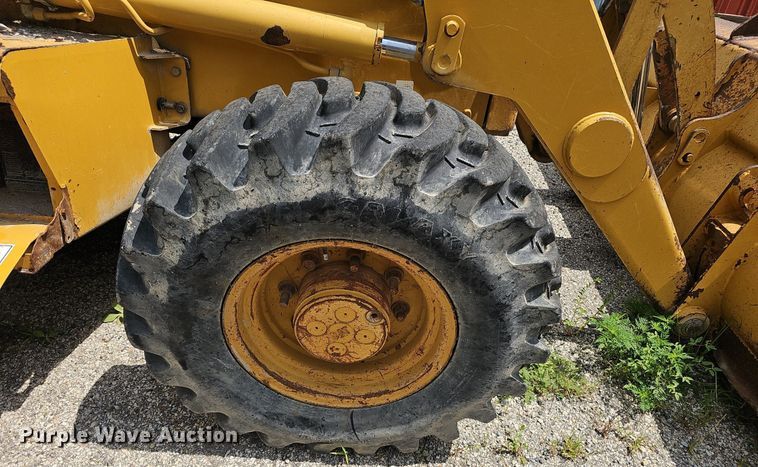image for item EJ5789 2004 Caterpillar 416D backhoe